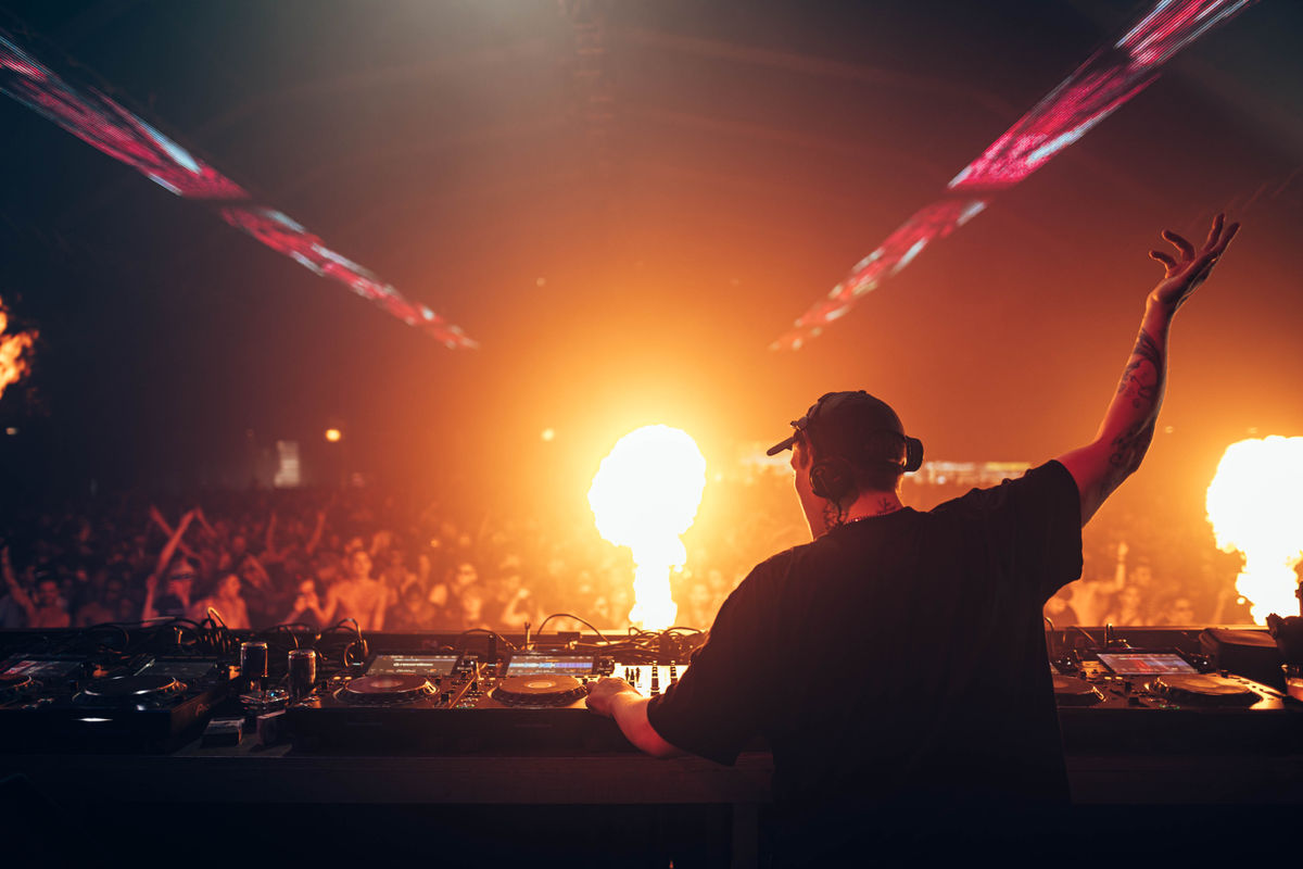 Loading... just a sec